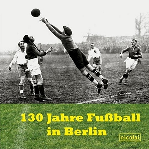 Seit über 100 Jahren wird in Berlin Fußball gespielt. Facts & Files publizierte im Frühjahr 2006 ein Buch mit historischen Fotos zur Berliner Fußballgeschichte